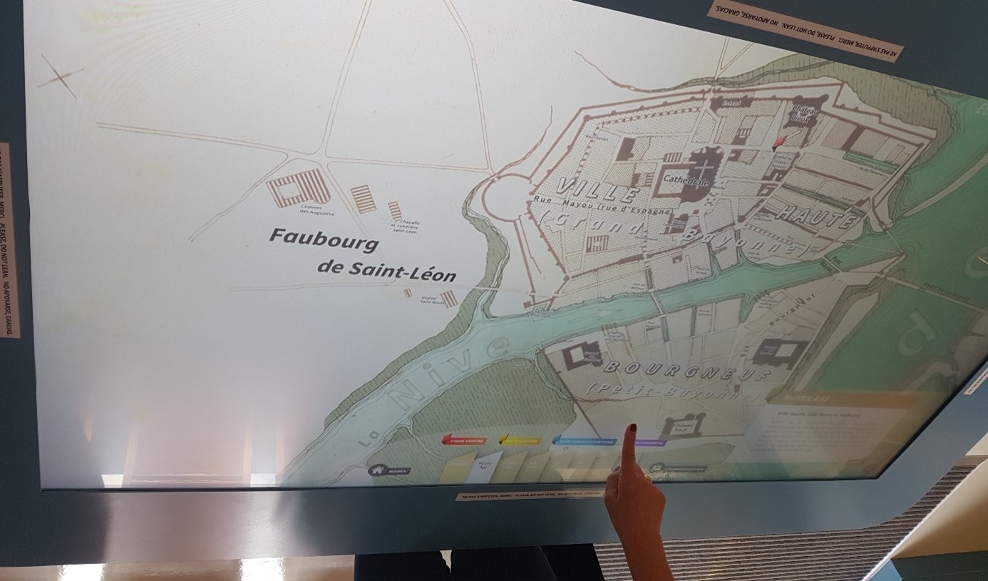 Bayonne 4