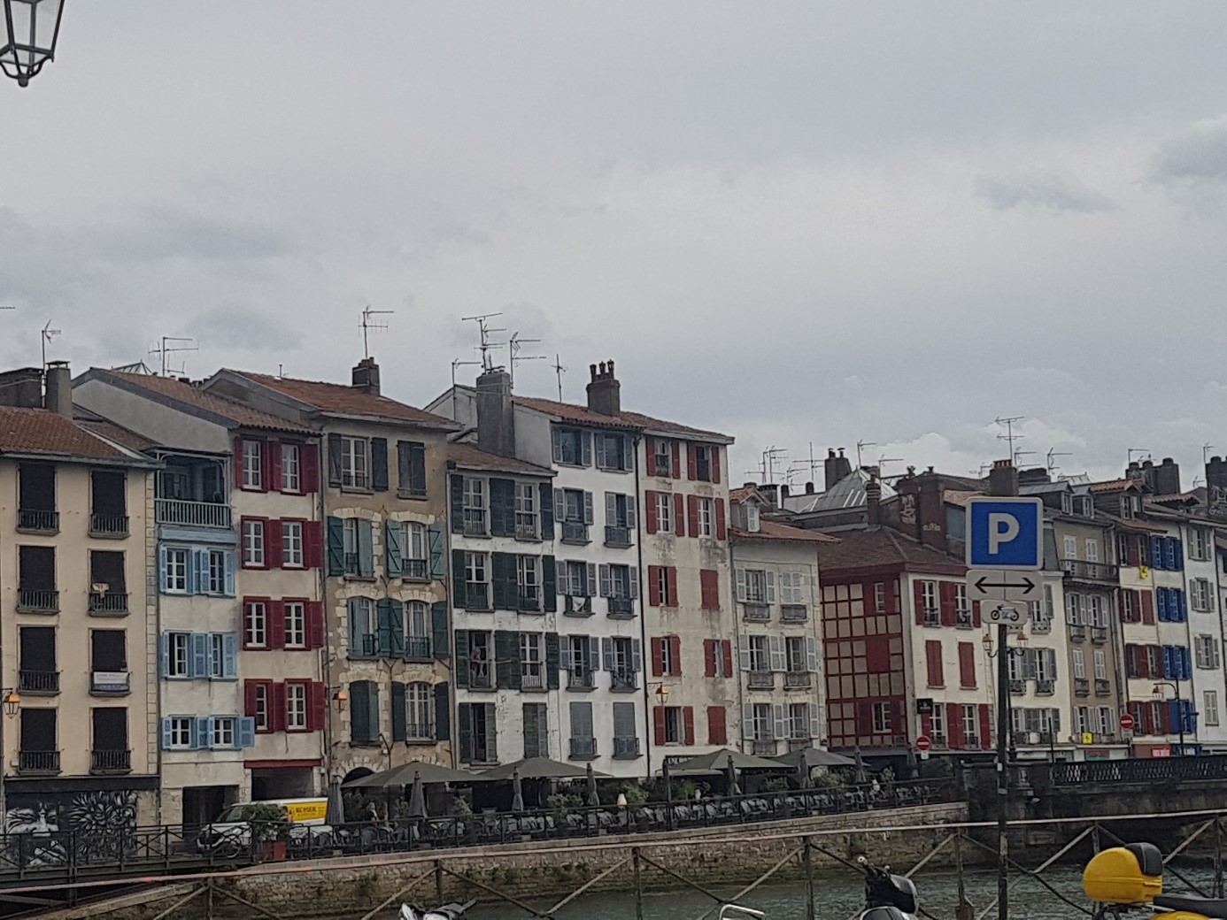 Bayonne 9